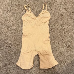 SKIMS 4X/5X Bodysuit Shapewear
